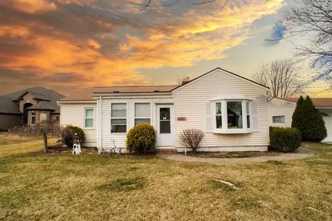 19383 22 Mile Rd, Macomb, MI 48044