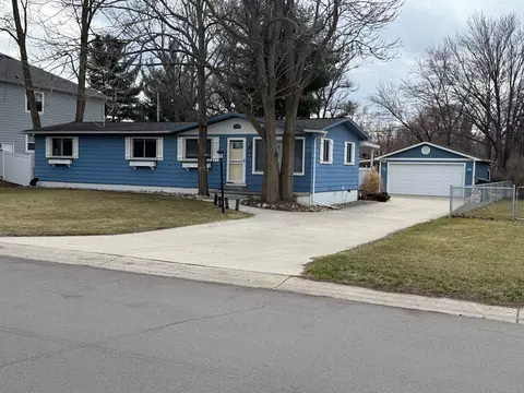 2440 Eastern Ave, Rochester Hills, MI 48307