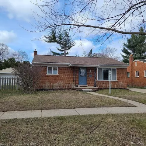 18935 Milburn St, Livonia, MI 48152