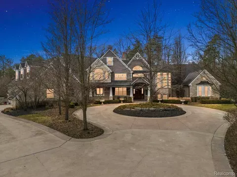 71227 Cedar Bend Ln, Bruce Township, MI 48065