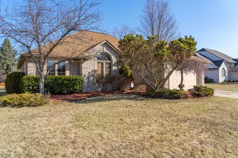34339 Gillies Rd, Chesterfield, MI 48047