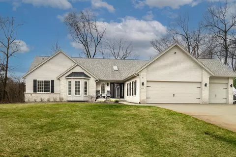 4936 Paula Ave, Independence, MI 48346