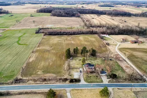 7676 Austin Rd, Saline, MI 48176