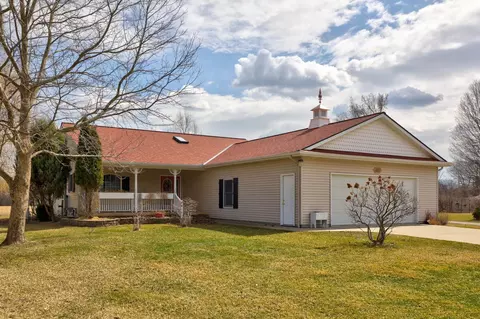4887 Canterbury, Vassar, MI 48768