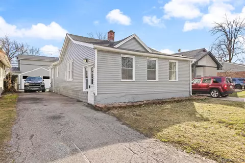 27517 Long St, Livonia, MI 48152