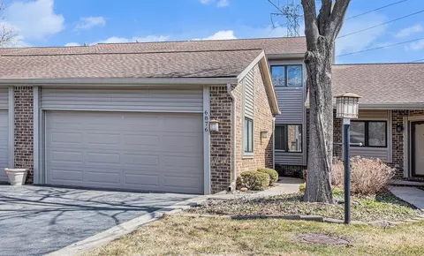 6876 Northcrest Way E, Independence, MI 48346