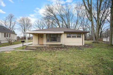 27555 Gilbert Dr, Warren, MI 48093