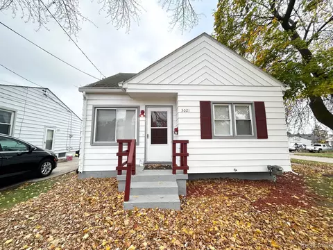 3021 Brandon St, Flint, MI 48503