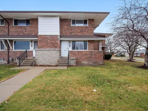 10033 Middlebelt Rd, Livonia, MI 48150