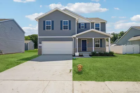 2186 Gunnison Ln, Monroe, MI 48162
