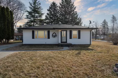 3343 Yauck Rd, Buena Vista, MI 48601