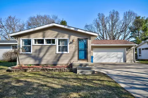 505 Balsam Dr, Davison, MI 48423