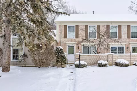 1512 Hidden Valley Ln, Rochester Hills, MI 48306