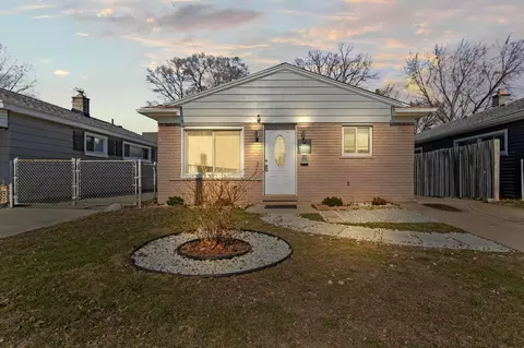 18855 Robert St, Melvindale, MI 48122