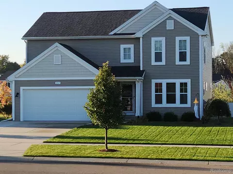 1237 Weatherstone Ln, Marion, MI 48843
