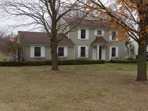 29280 Roediger Crt Ct, Lyon, MI 48165