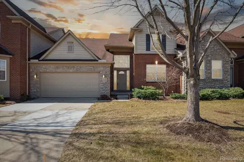 47681 Scenic Circle Dr S #77, Canton, MI 48188