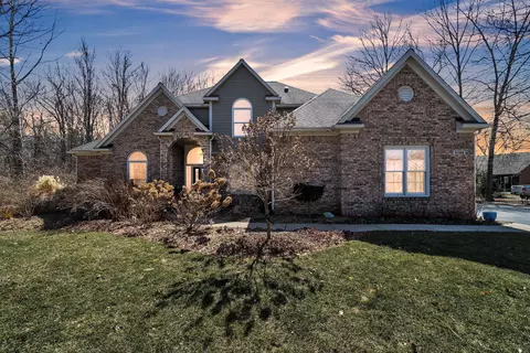 4788 Windswept Dr, Brighton, MI 48380