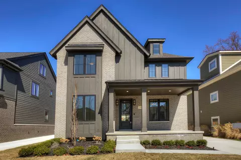 2663 Dorchester Rd, Birmingham, MI 48009