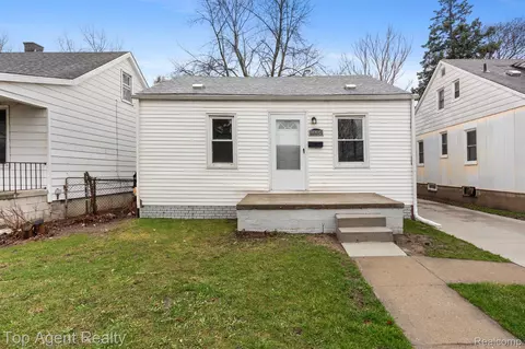 8684 Lozier Ave, Warren, MI 48089