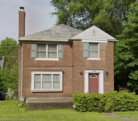 674 Alter Rd, Detroit, MI 48215
