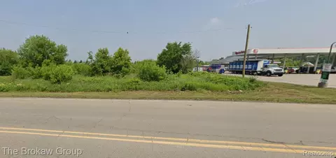 9805 E Richfield Rd, Richfield, MI 48423