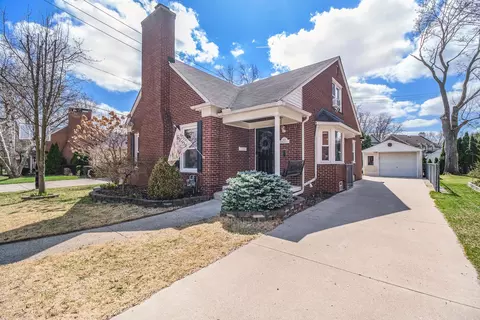 1124 Beechmont St, Dearborn, MI 48124