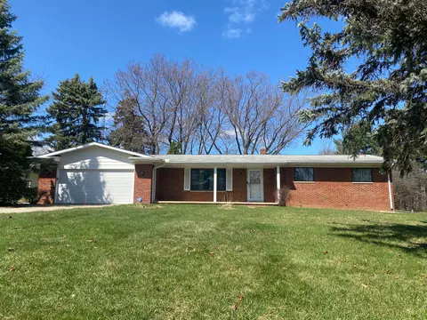3260 Old Farm Rd, Flint, MI 48507