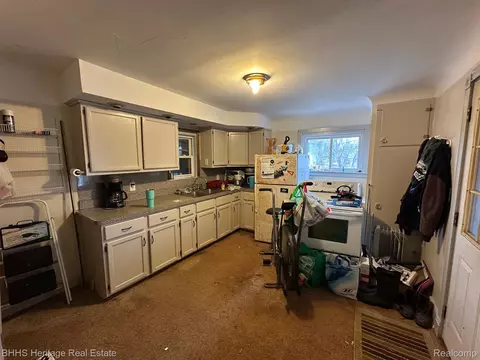 128 S Ann St, Fowlerville, MI 48836