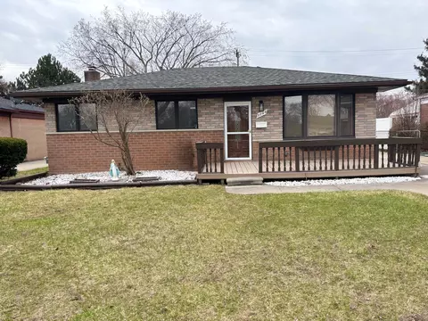 5246 Mckinley Rd, Warren, MI 48091