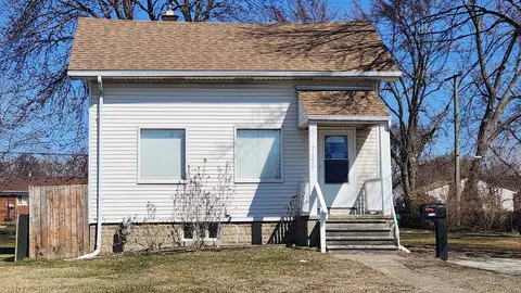 31226 Krauter St, Garden City, MI 48135
