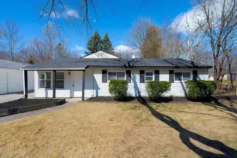 4620 Independence Dr, Independence, MI 48346