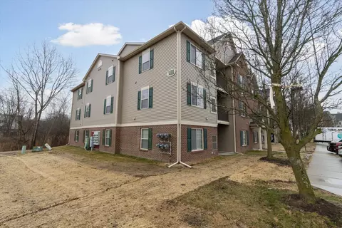 14302 Pinehurst Ln 58 14000 Ln #58, Grand Blanc, MI 48439