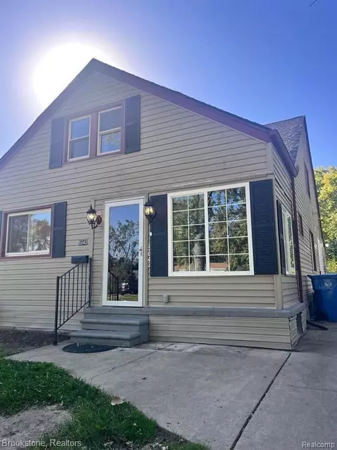 5642 S Gulley Rd, Dearborn Heights, MI 48125