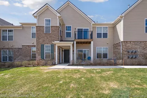 9793 Ridge Run St, Howell, MI 48855