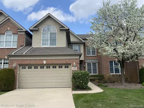 44628 Broadmoor Cir N, Northville, MI 48168