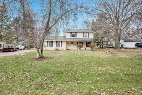 29915 Cobblestone Ln, Lyon, MI 48165