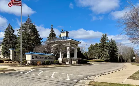 25923 Maritime Cir S, Harrison, MI 48045