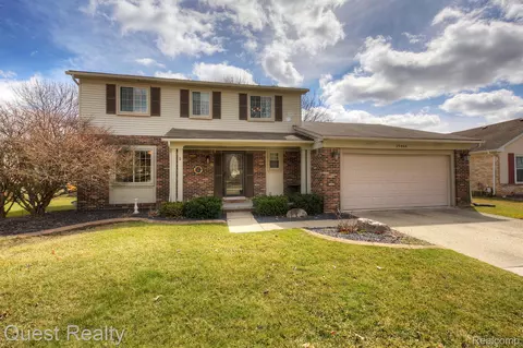 19466 Norwich Rd, Livonia, MI 48152