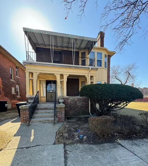142 Leicester, Detroit, MI 48202