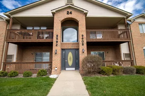 9602 Sawgrass Crt Unit Apt 8 24 Ct UNIT 8, Van Buren, MI 48111