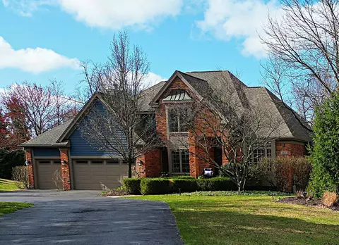 5470 Huron Hills Dr, Commerce, MI 48382