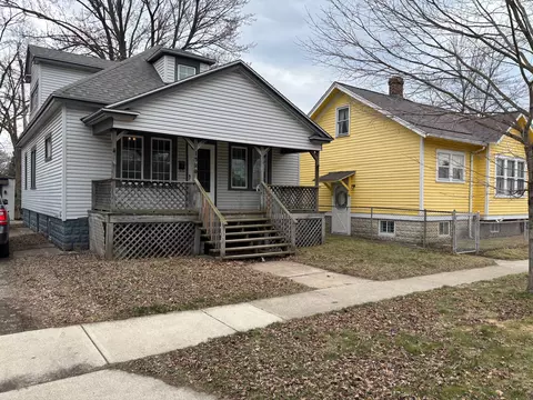 1720 White St, Port Huron, MI 48060