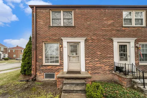4600 Firestone St #8, Dearborn, MI 48126