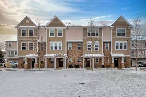 435 Wright St, Wixom, MI 48393