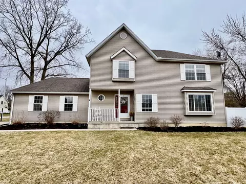 555 Colorado Ave, Marysville, MI 48040