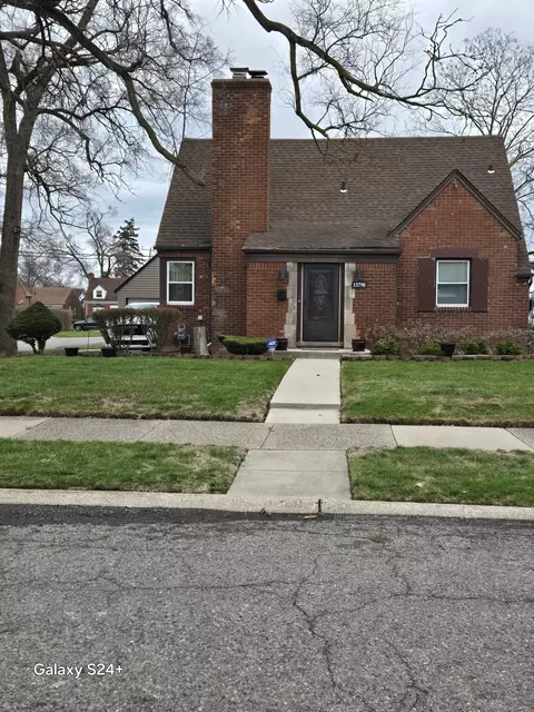 15790 Lindsay St, Detroit, MI 48227