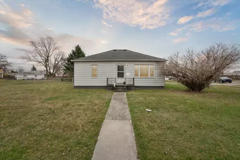 32495 Tod Ave, Wayne, MI 48184