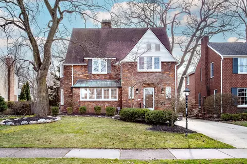 25455 Dundee Rd, Royal Oak, MI 48067