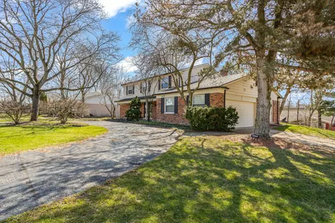 33777 Heritage Hills Dr, Farmington Hills, MI 48331